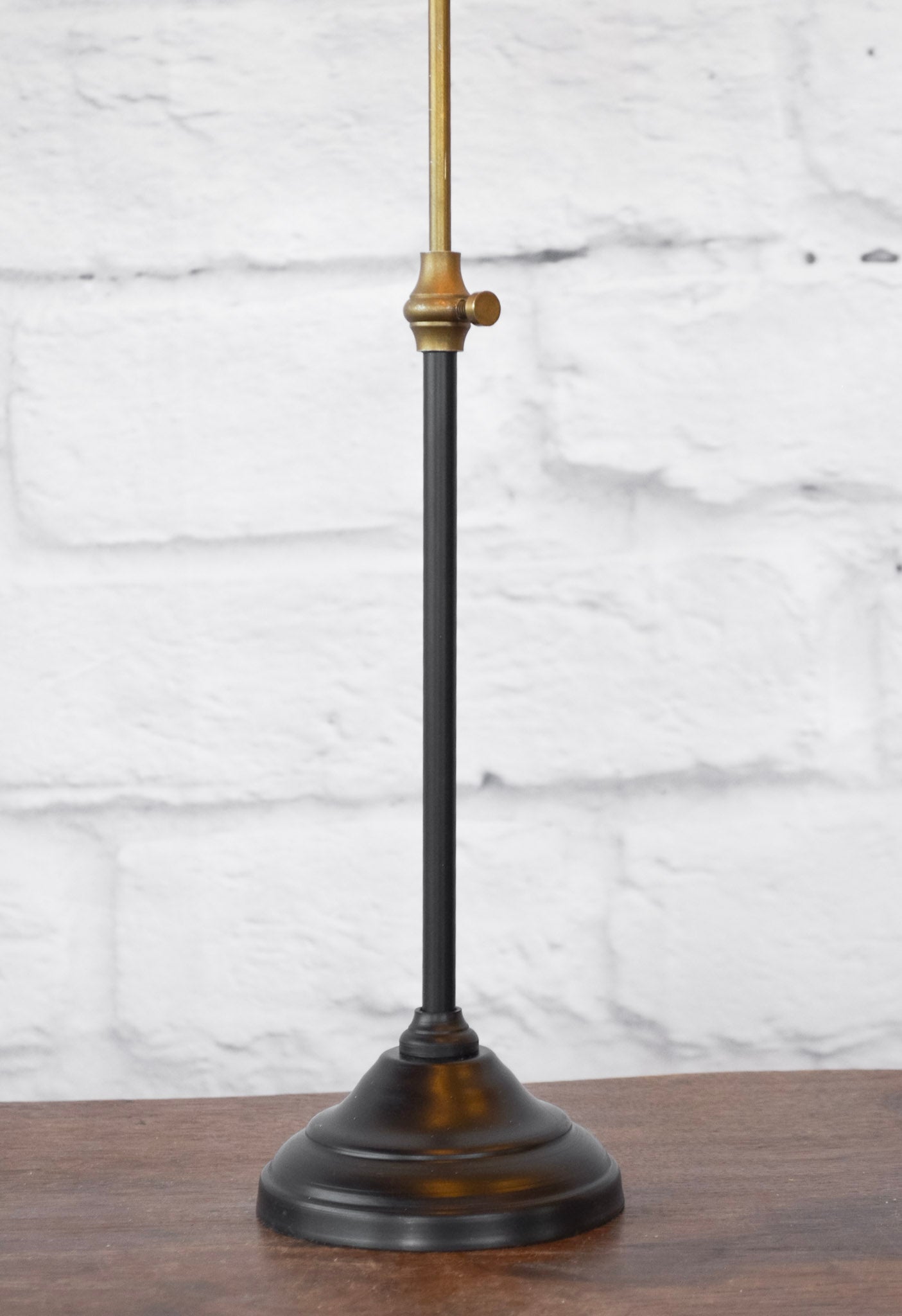 Adjustable Height Picture Frame