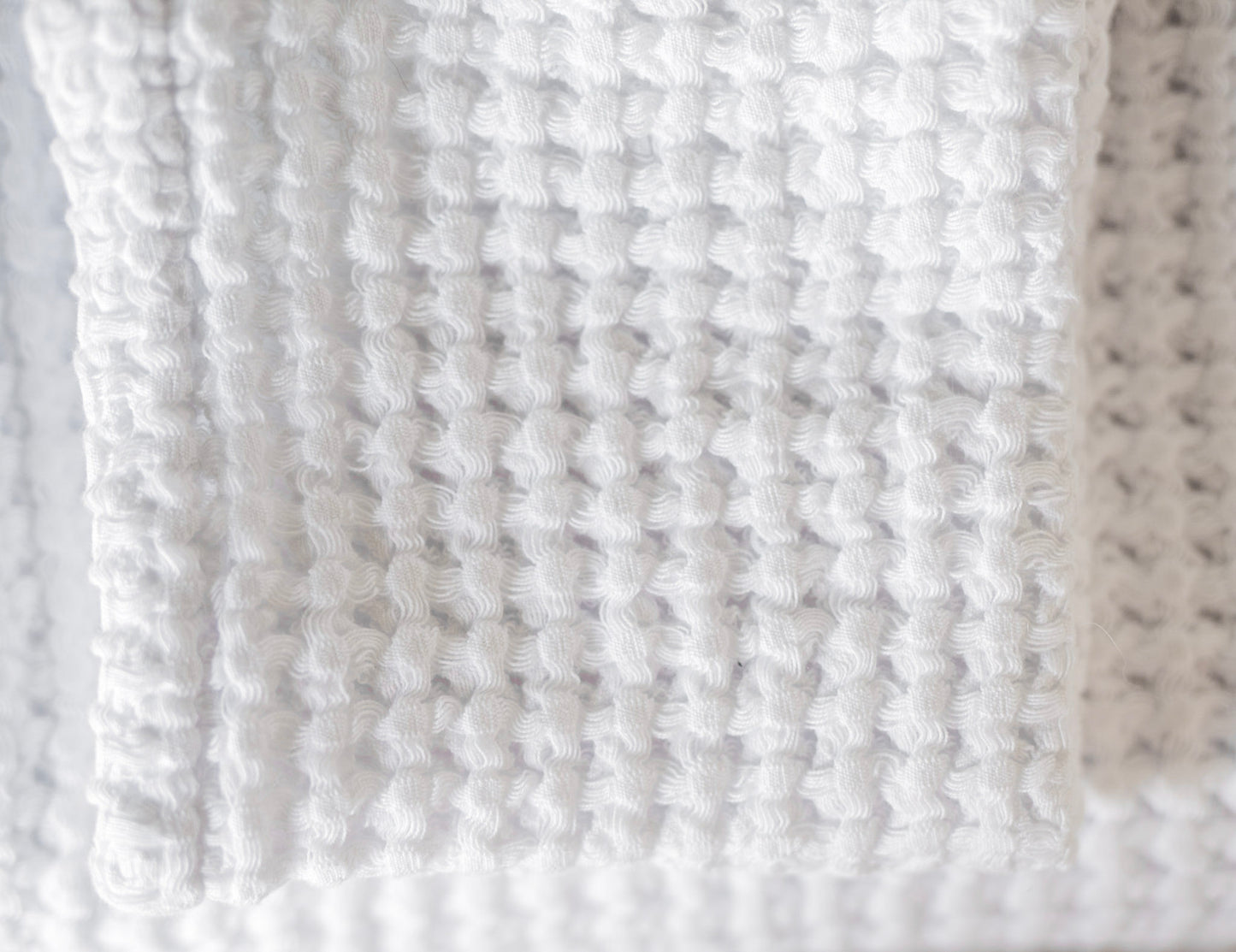 Aura Bath Collection