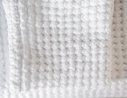 Aura Bath Collection