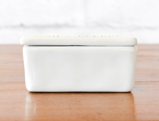 Labeled Salt & Pepper Pinch Pot