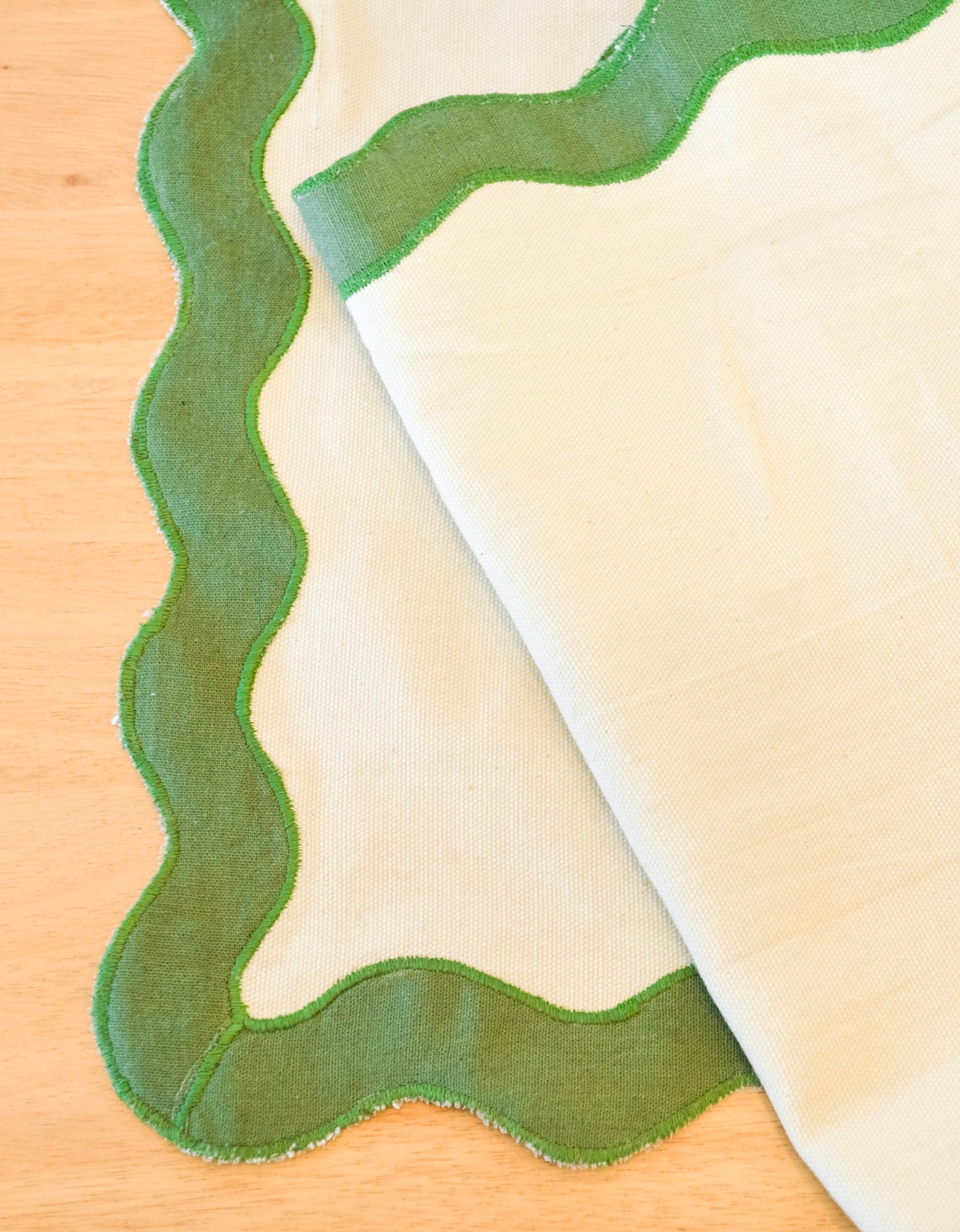 Green Ruffle Edge Placemat