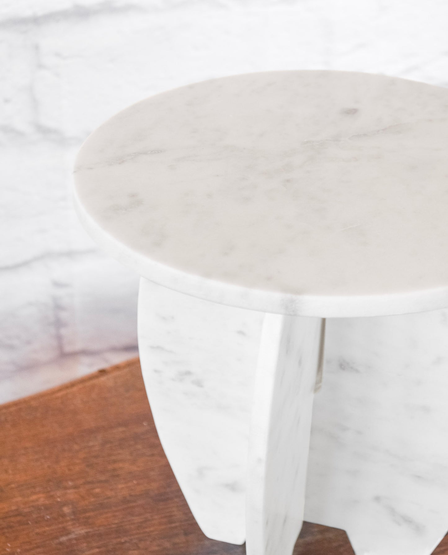 Geometric Marble Riser