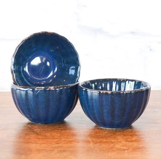 Dark Blue Ribbed Stoneware Dinnerware Collection