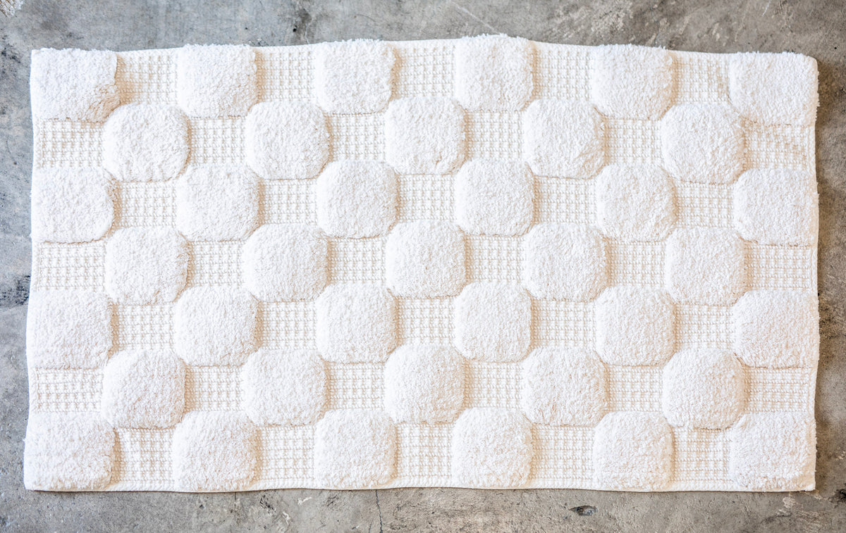 Aura Bath Rug