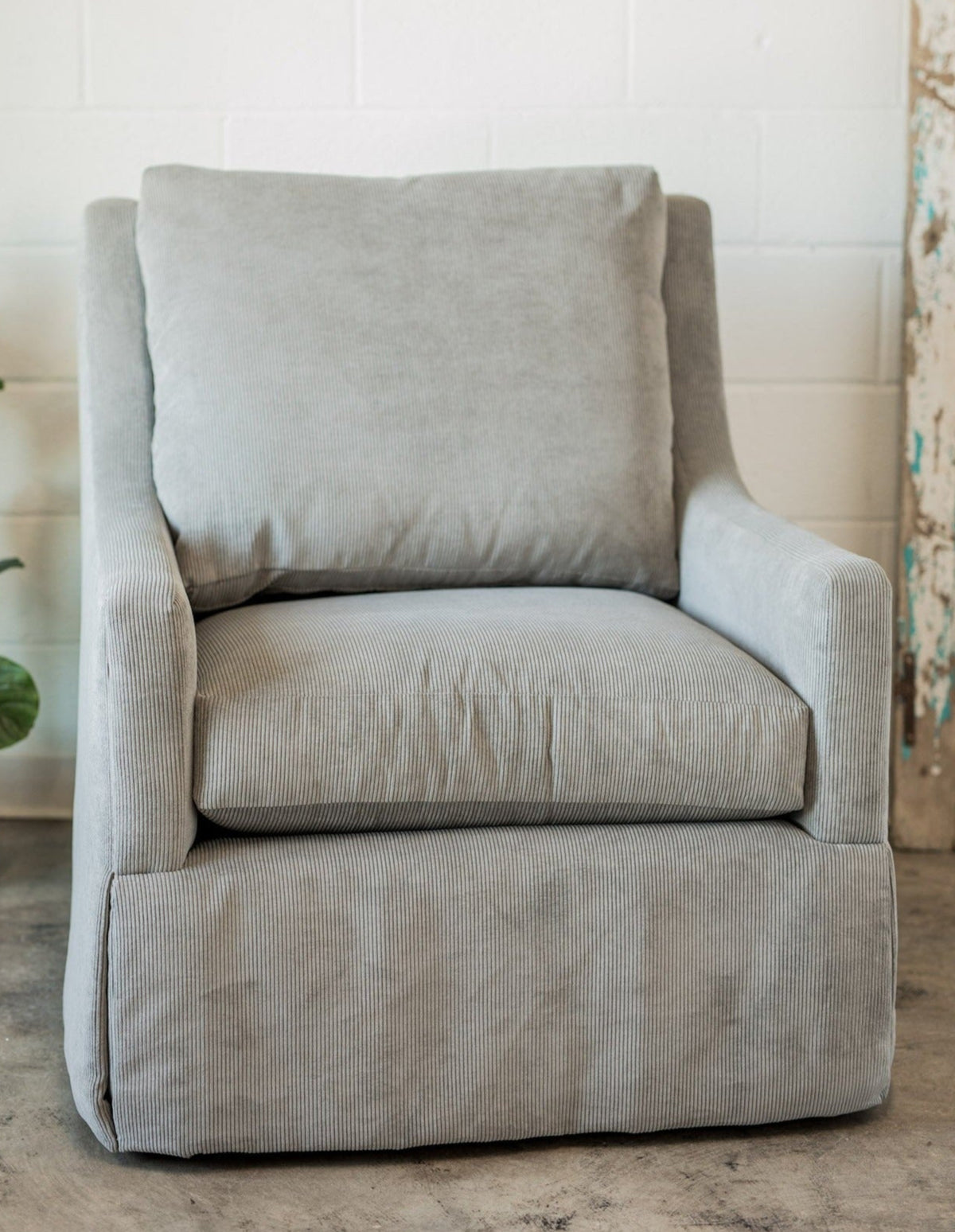 Milo Swivel Chair