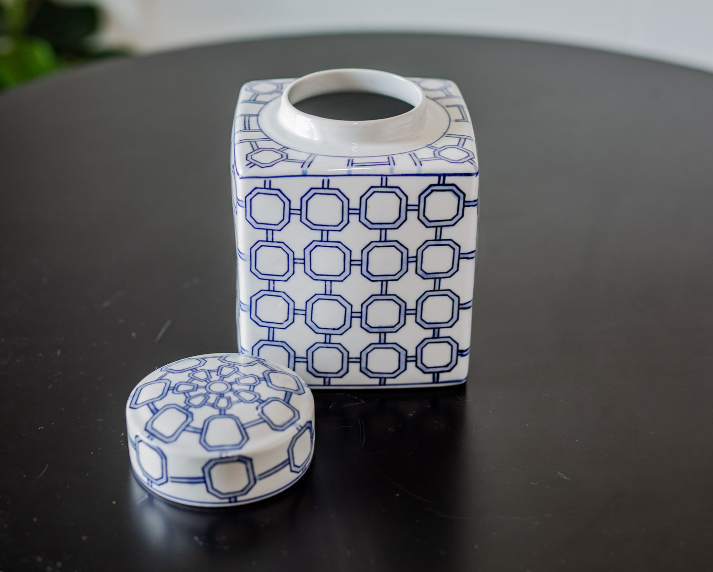 BB Dynasty Link Lidded Jar