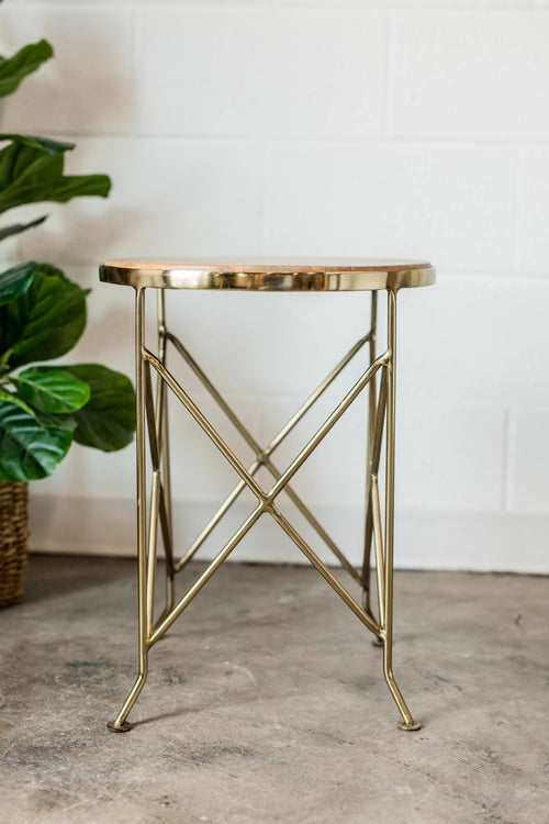 Nightstands & Side Tables