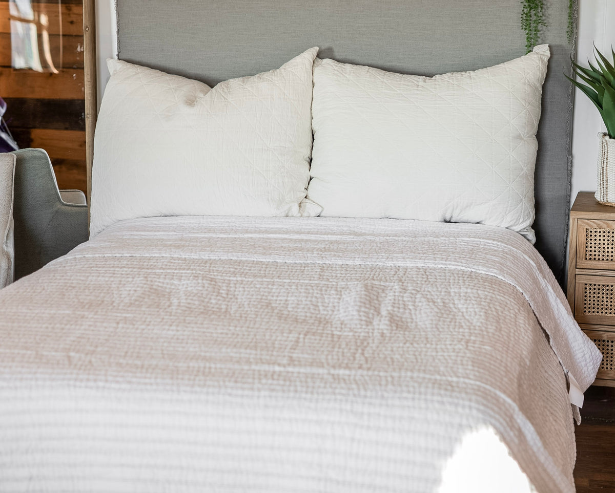 Lida Bedding Collection