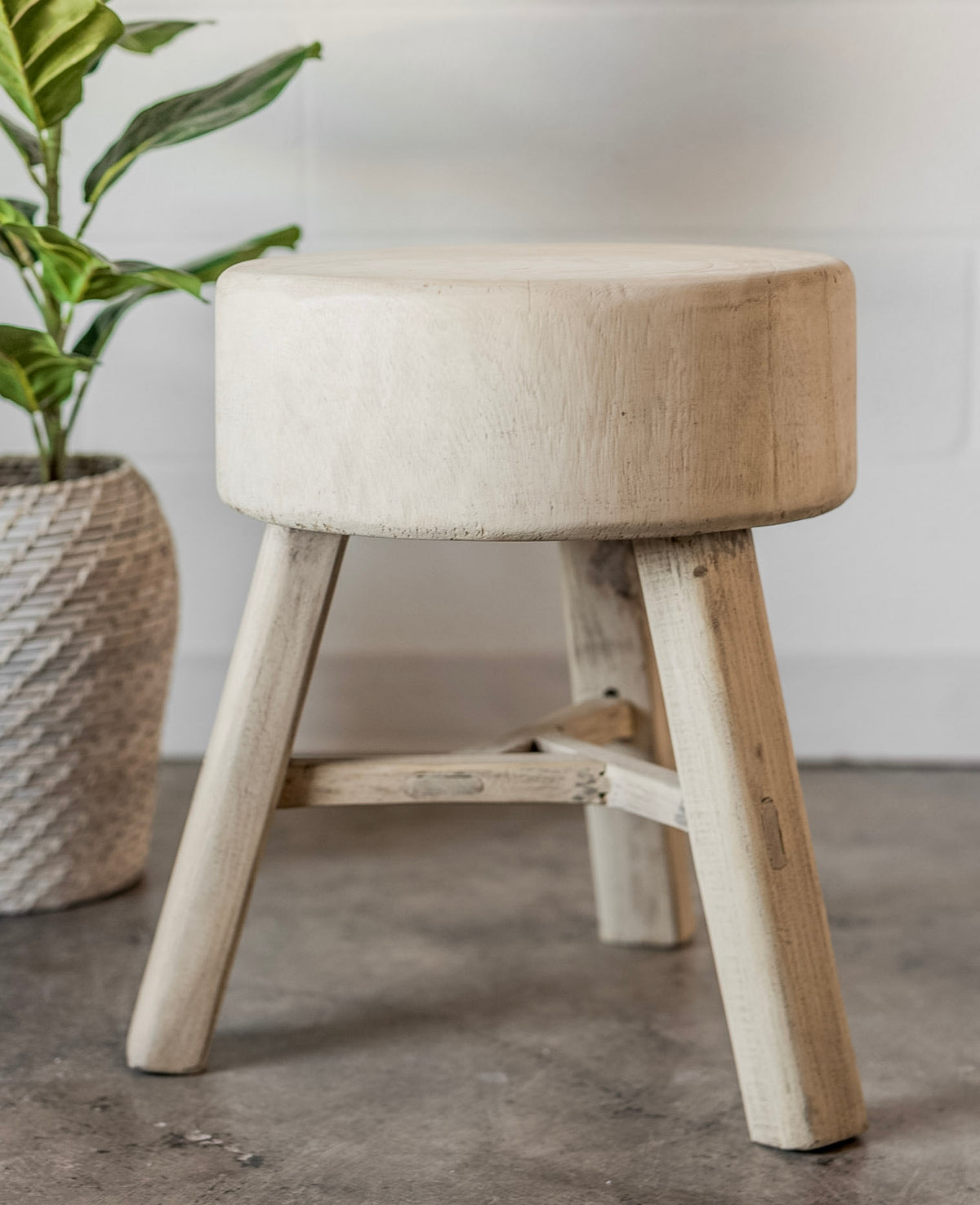 Reeve Live Edge Round Side Table