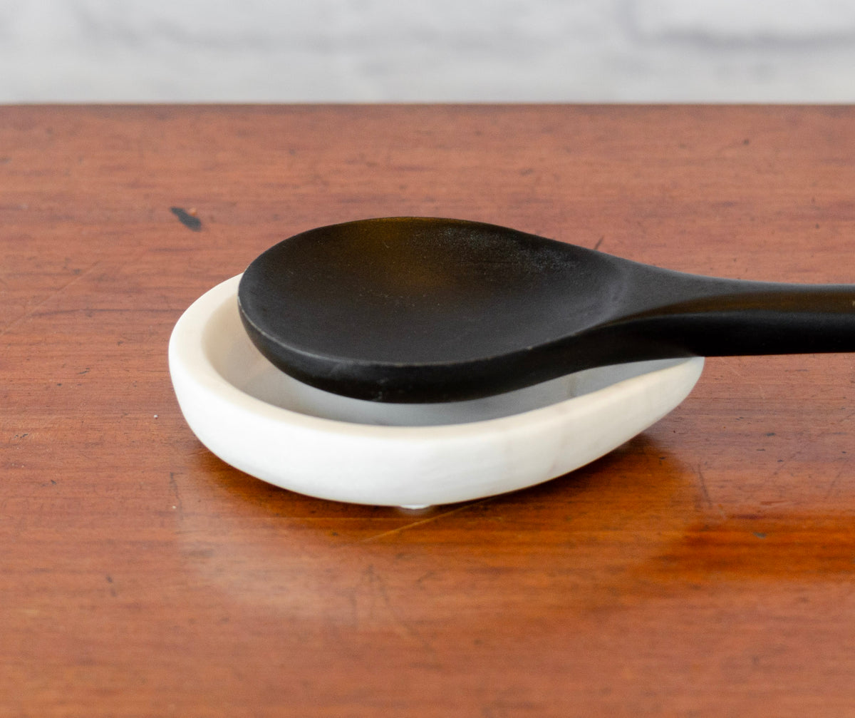 Round White Mable Spoon Rest