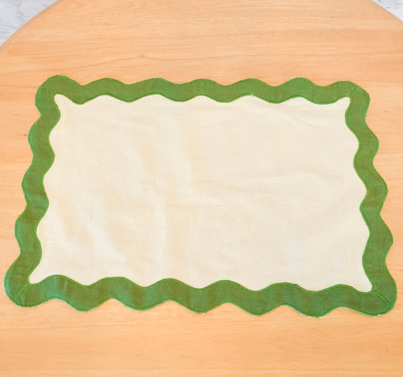 Green Ruffle Edge Placemat