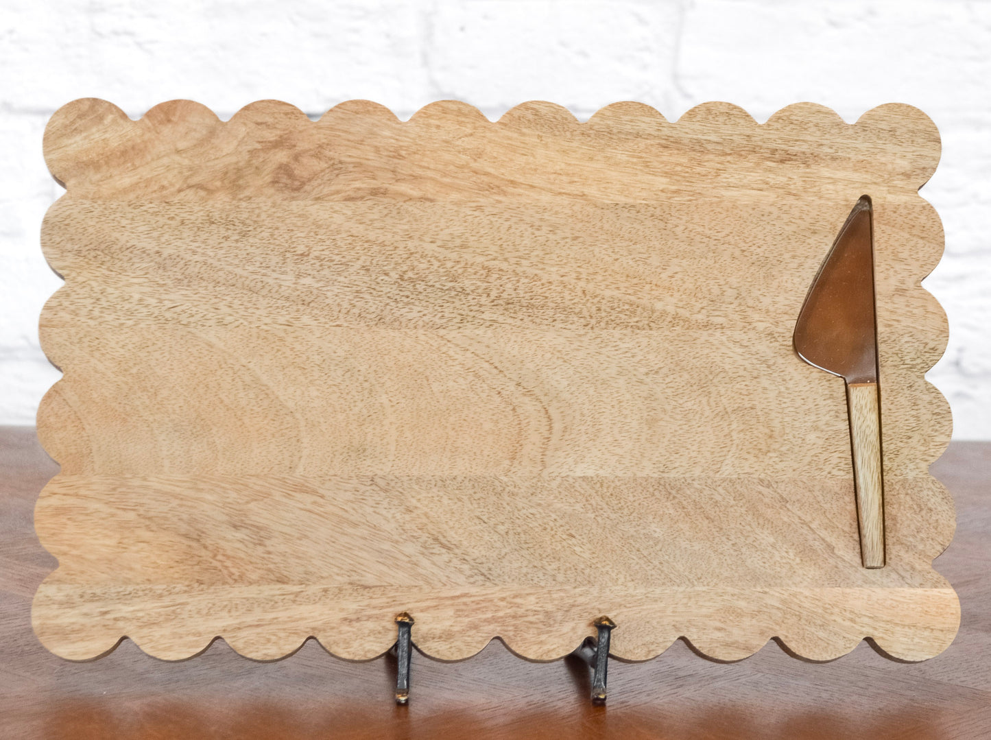 Scalloped Mango Wood Cheese Board w/ Knife