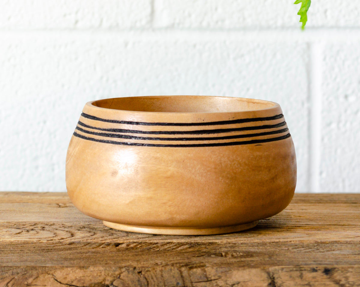 Debossed Stripe Mango Wood Bowl