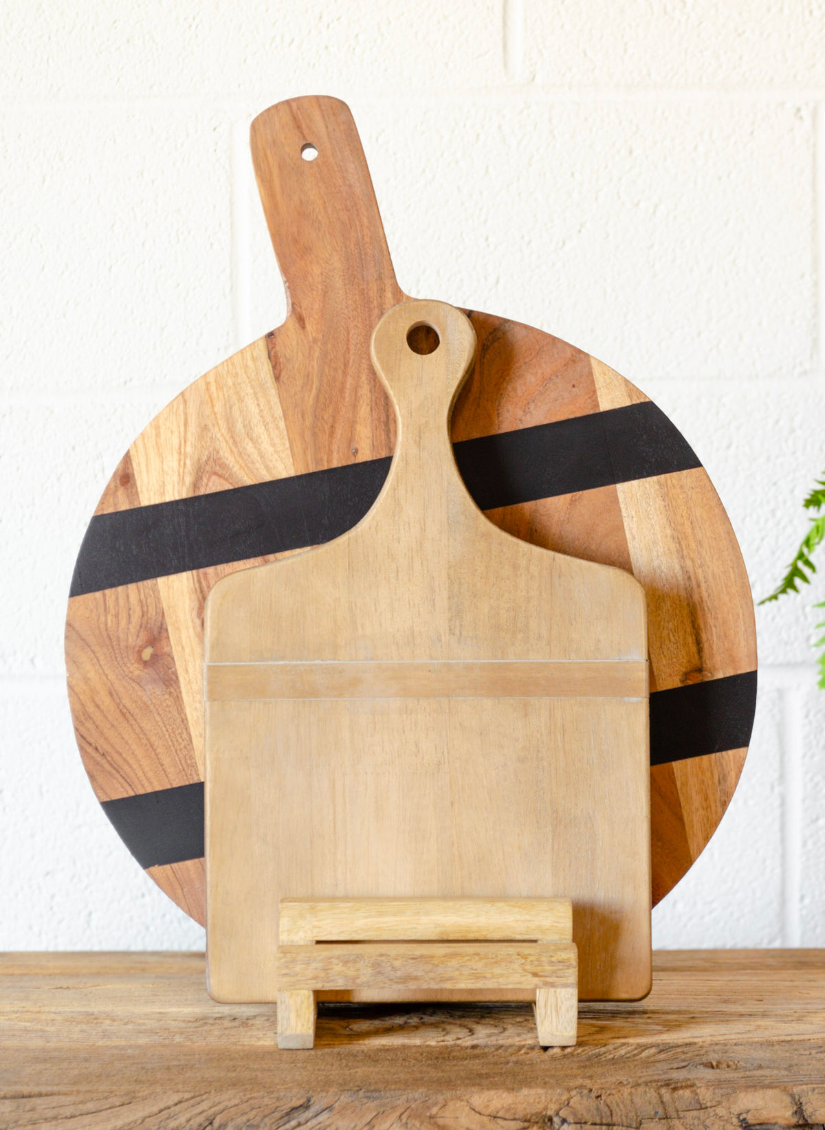 Mango Wood Cutting Board Stand