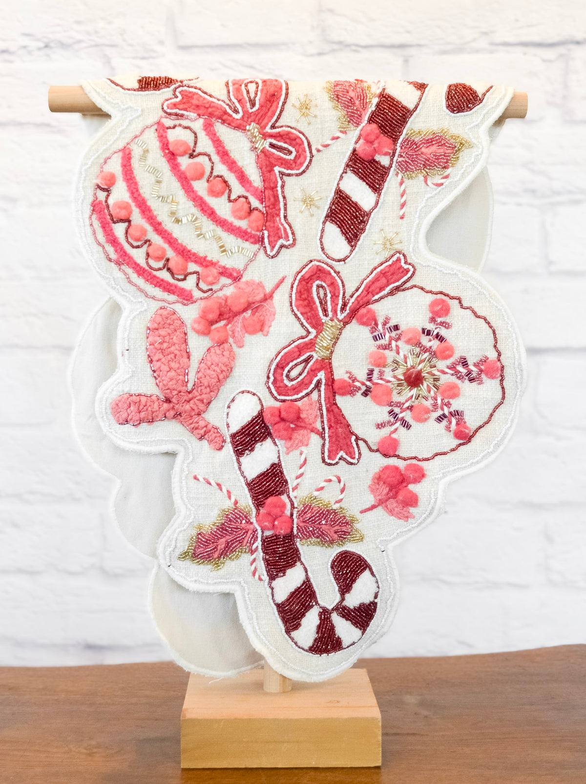 Holiday Cheer Table Runner