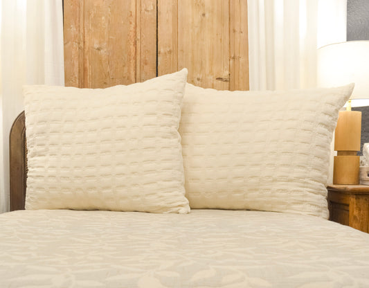 Claudia Bedding Collection