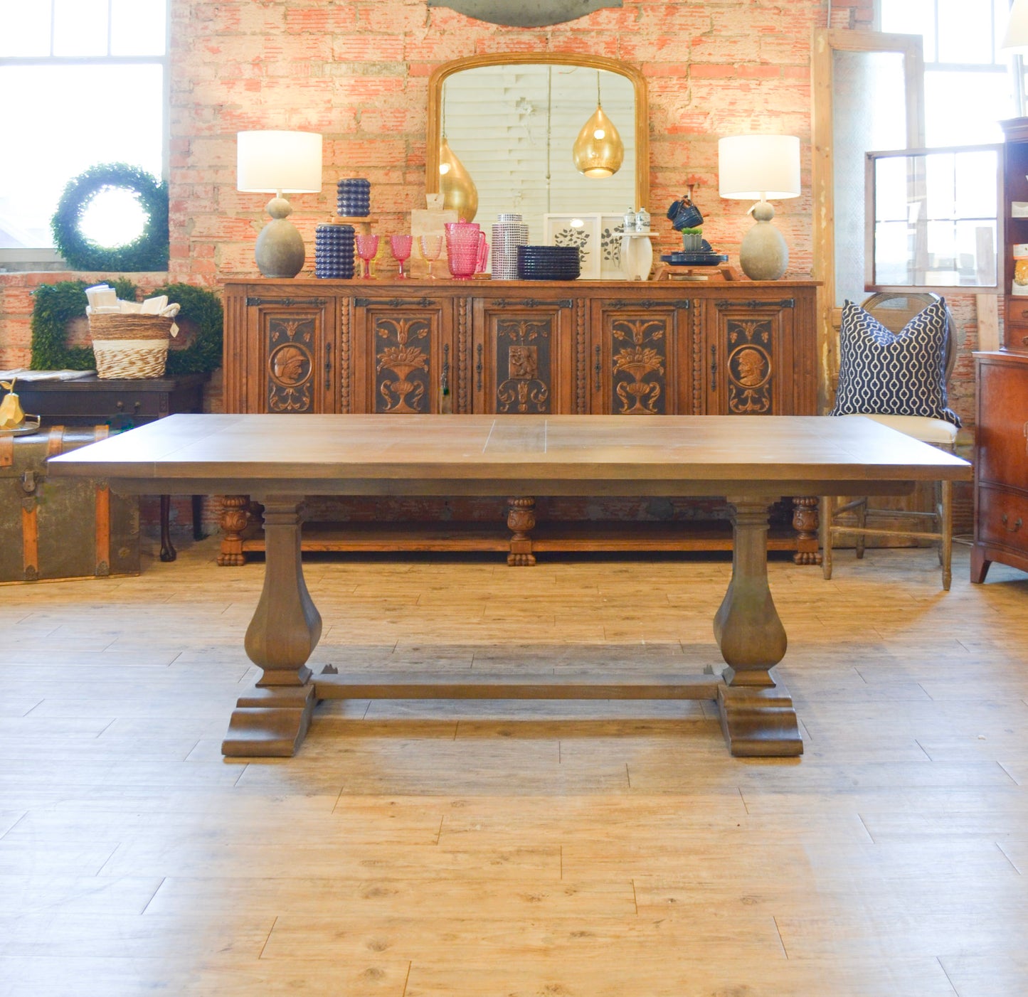Elowen Dining Table
