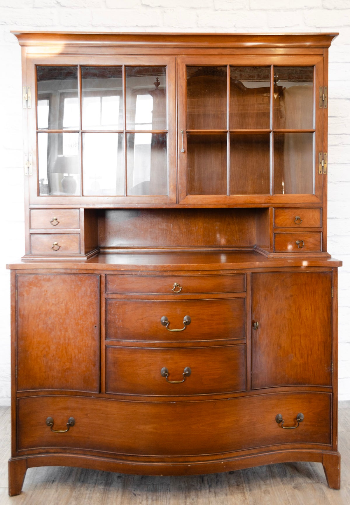 Morganton Serpentine Front Mahogany Hutch