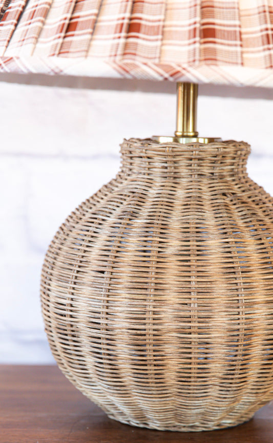 Mav Table Lamp