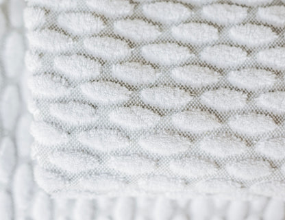 Petalo Bath Collection