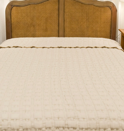 Claudia Bedding Collection