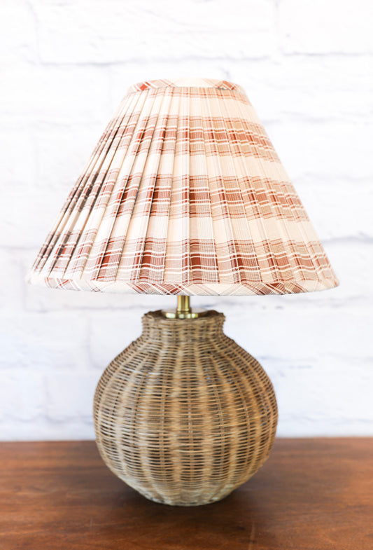 Mav Table Lamp
