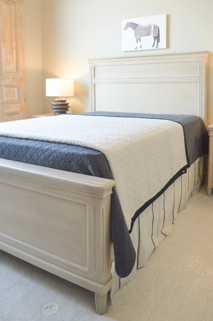 Augustus Queen Bed