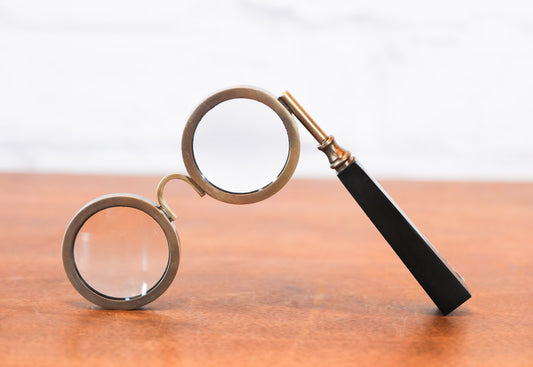The Old World Magnifier