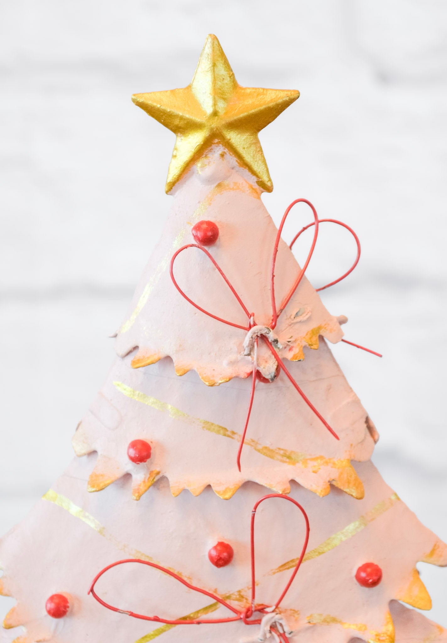 Star or Bow Metal Holiday Tree