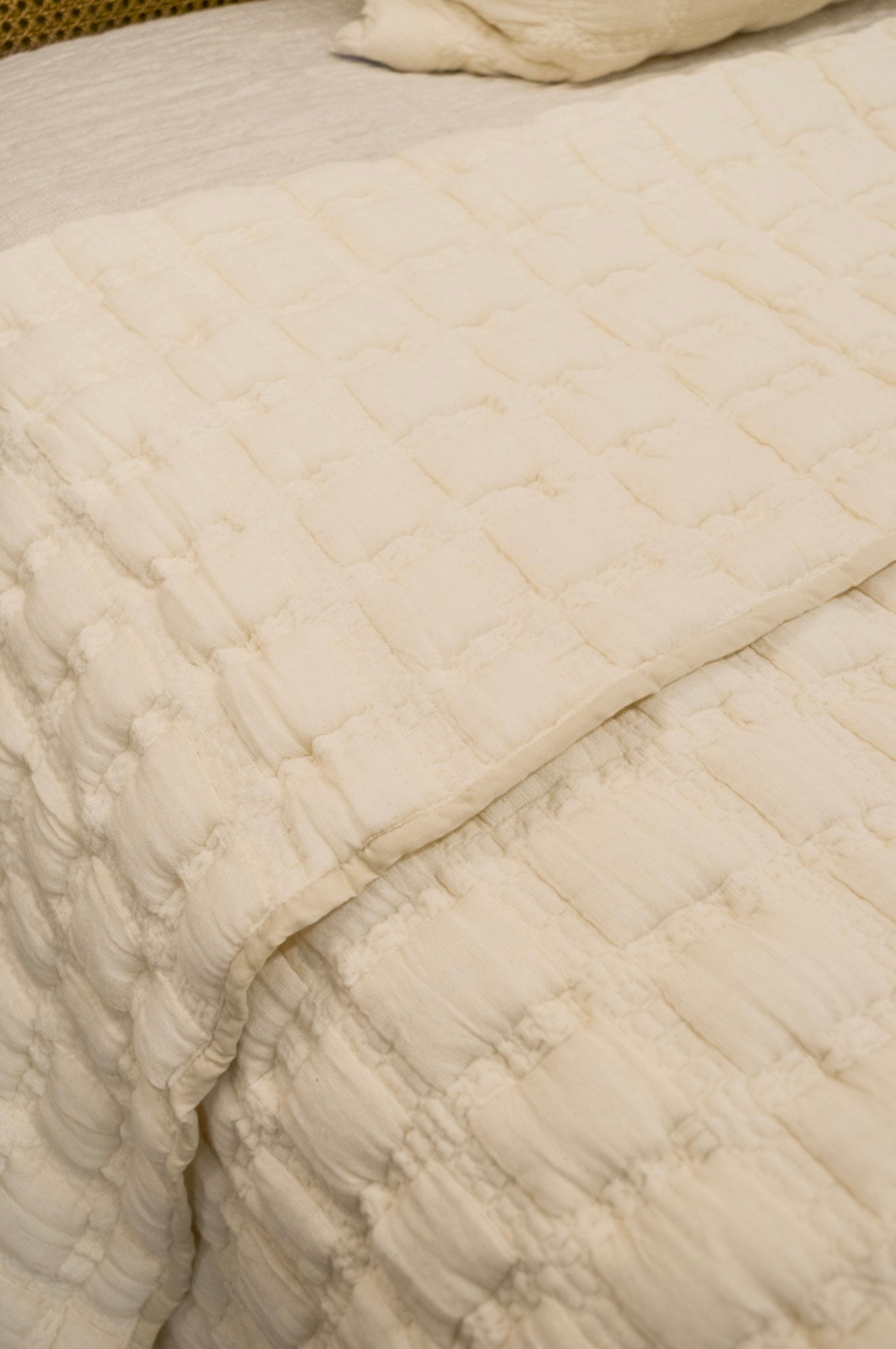 Claudia Bedding Collection