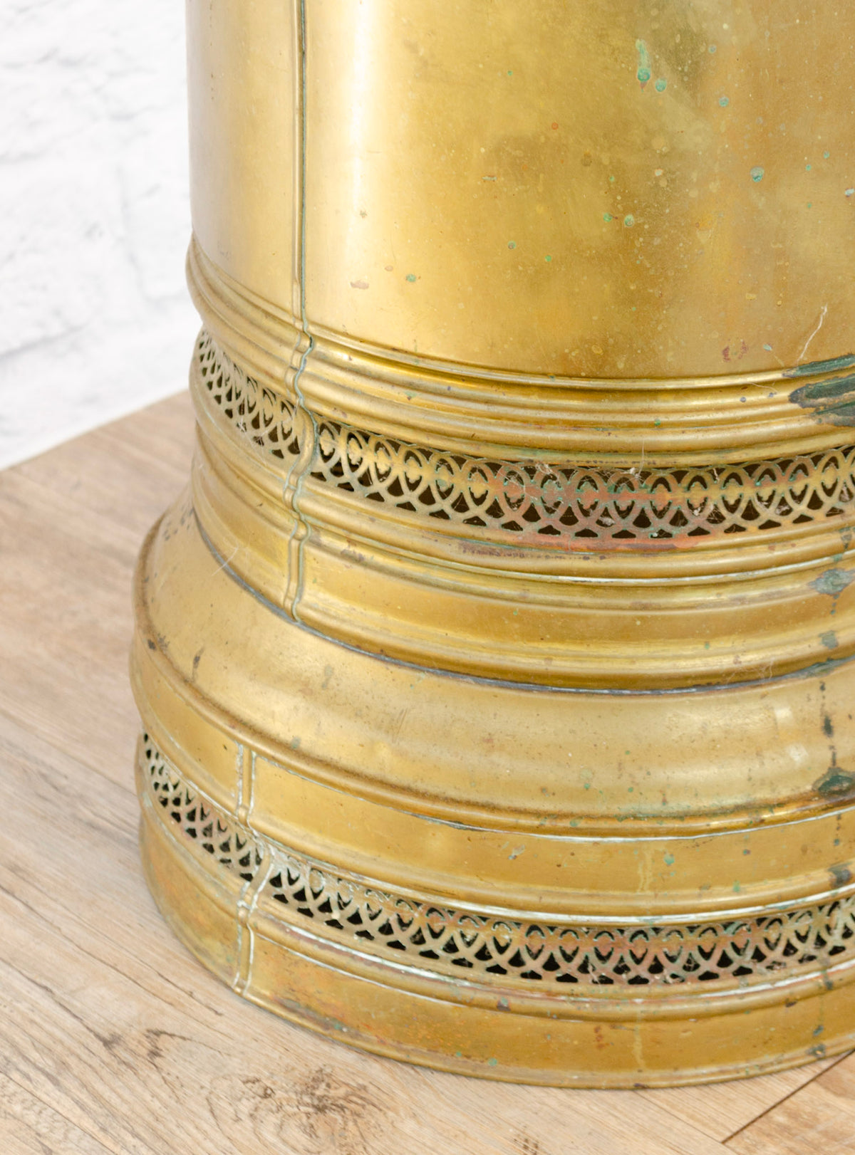 Pierced Brass Round Stick Stand