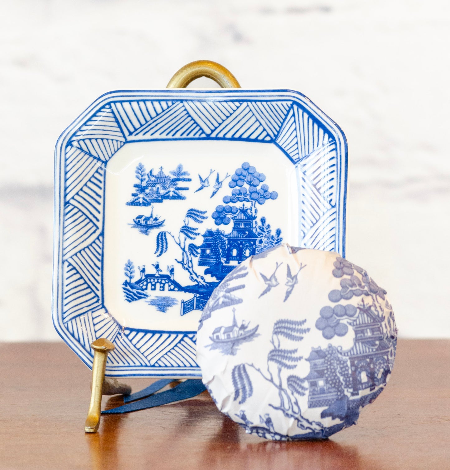 Porcelain Soap Dish w/ Sandalwood Soap