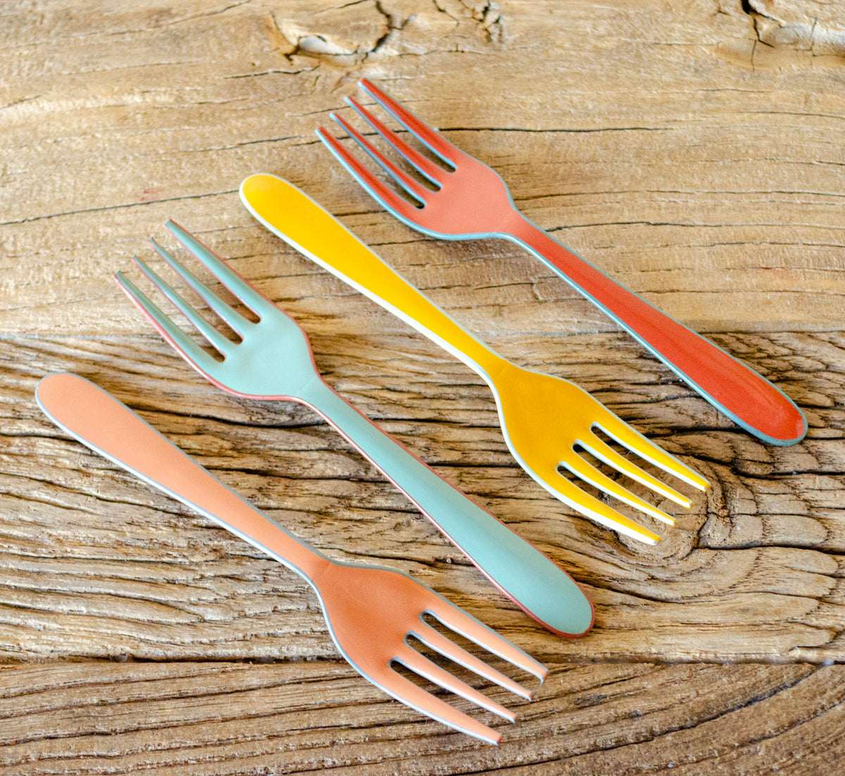 Color Pop Modern Enameled Cutlery Set