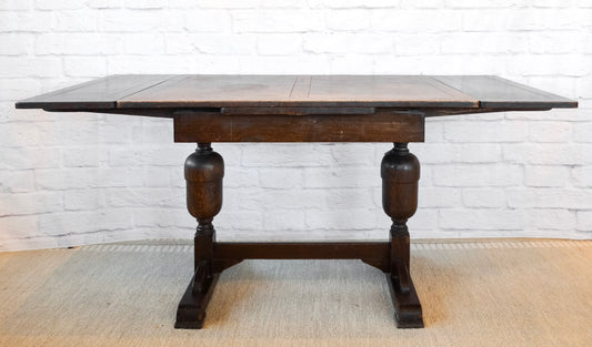 English Cup & Cover Oak Draw Leaf Table