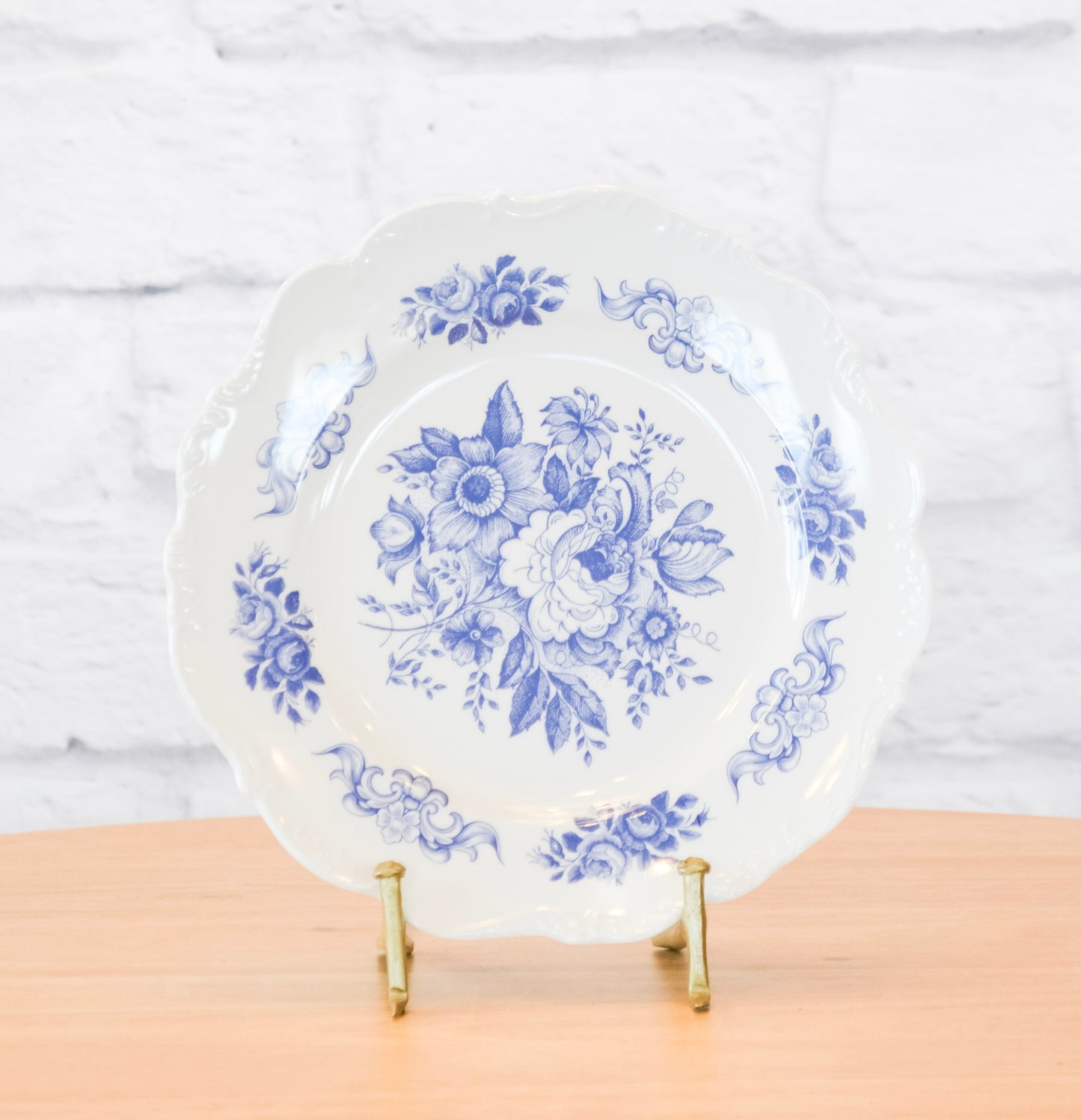 Set of 4 Toile Inspired Melamine Plates