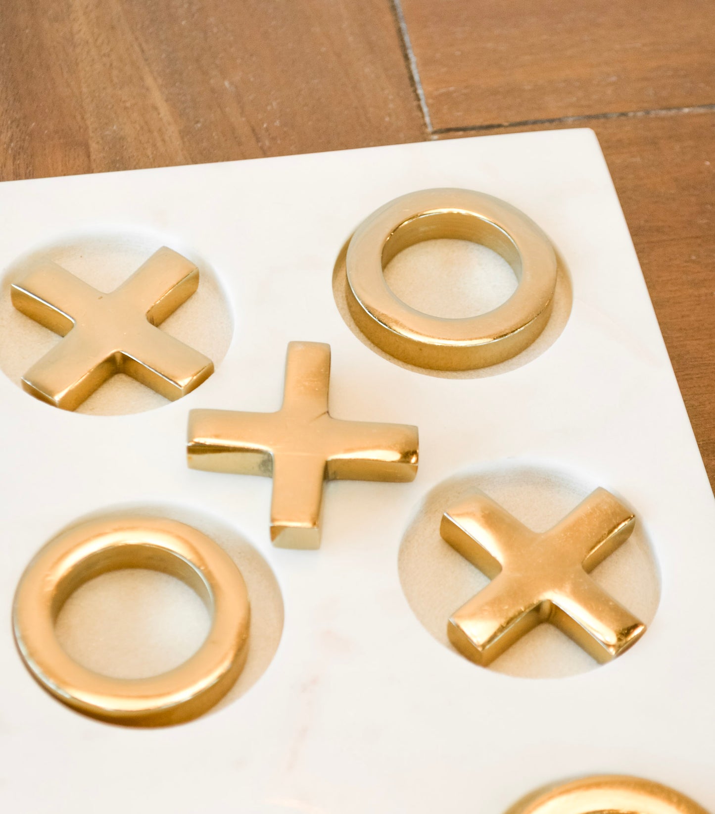 White & Gold Tic-Tac-Toe Set