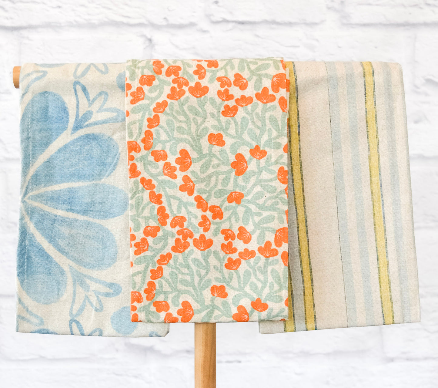 Vintage-Inspired Patterned Cotton Tea Towel