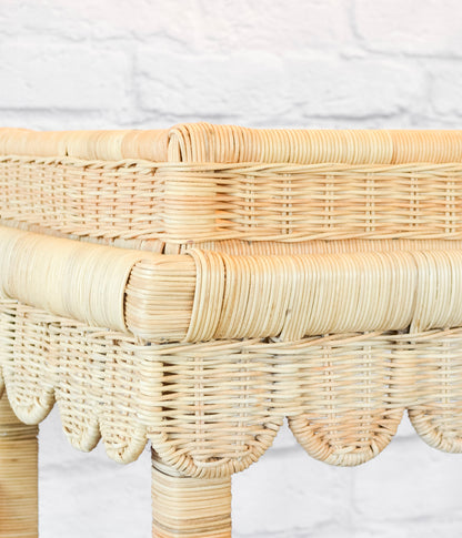 Luna Scalloped Side Table w/ Tray