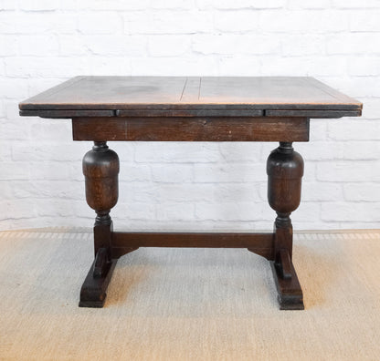 English Cup & Cover Oak Draw Leaf Table