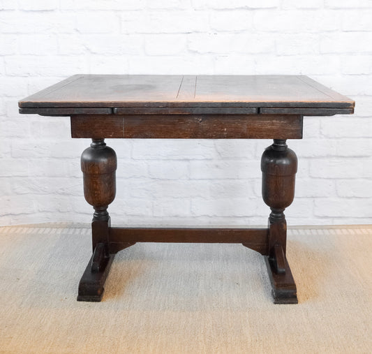 English Cup & Cover Oak Draw Leaf Table