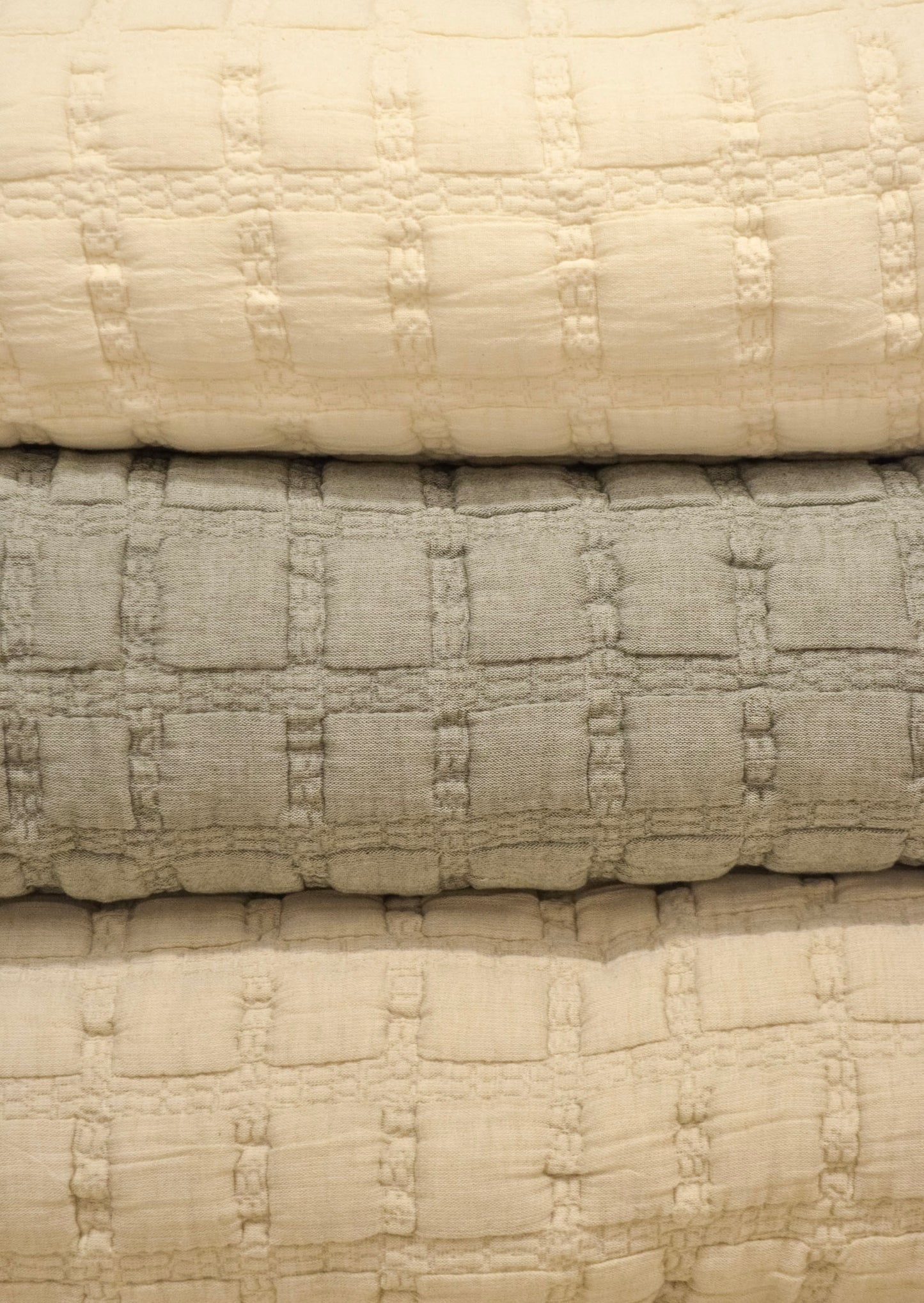 Claudia Bedding Collection