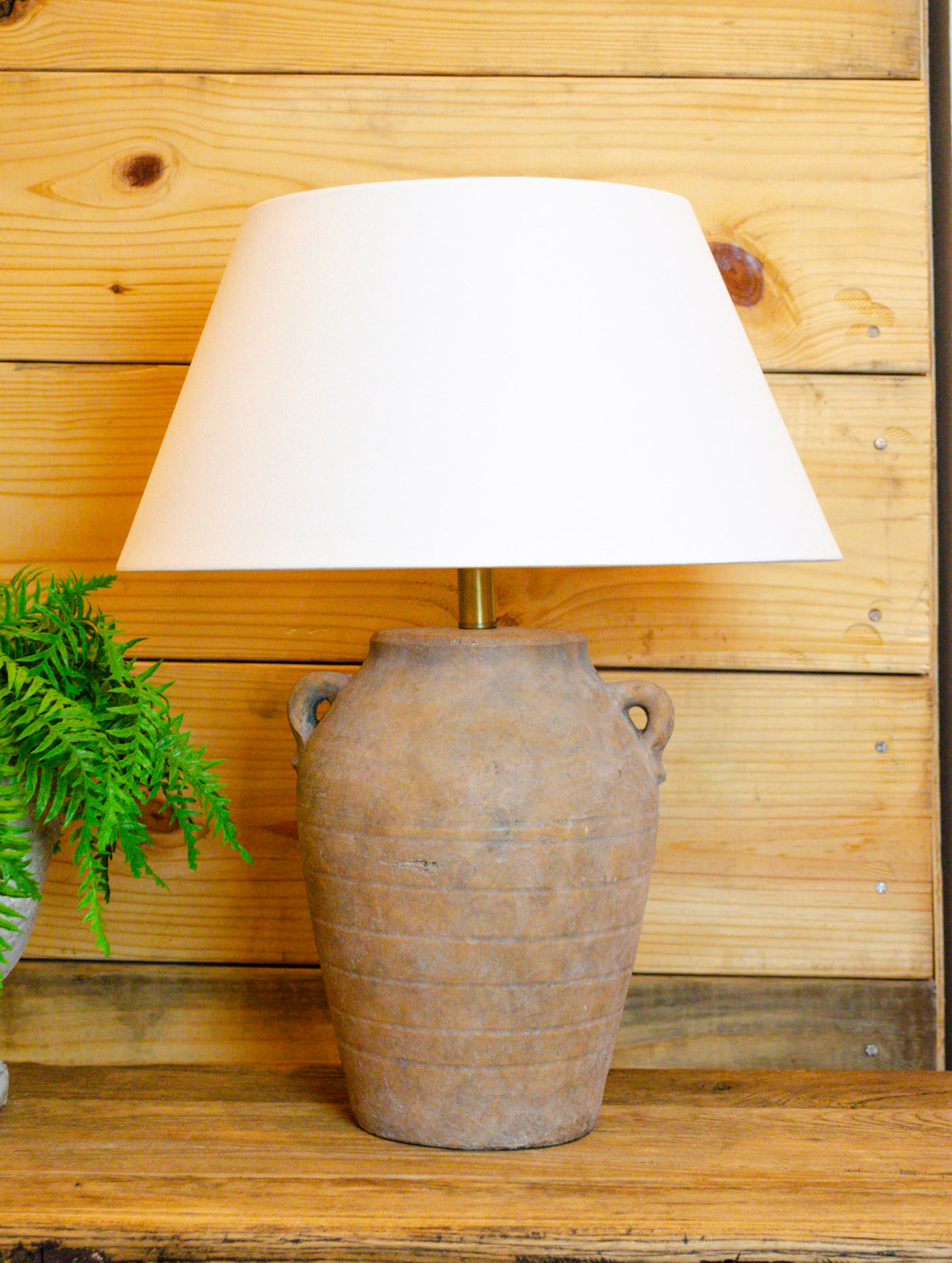 Lin Vintage-Inspired Lamp