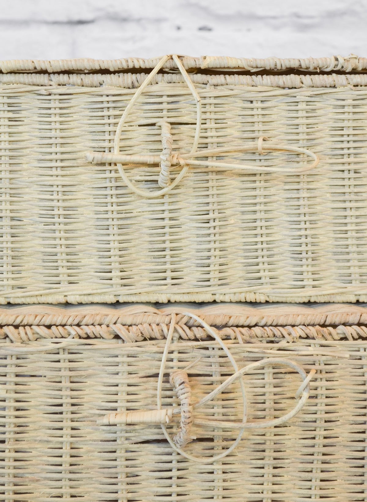 Lidded Rattan Storage Box w/ Closure