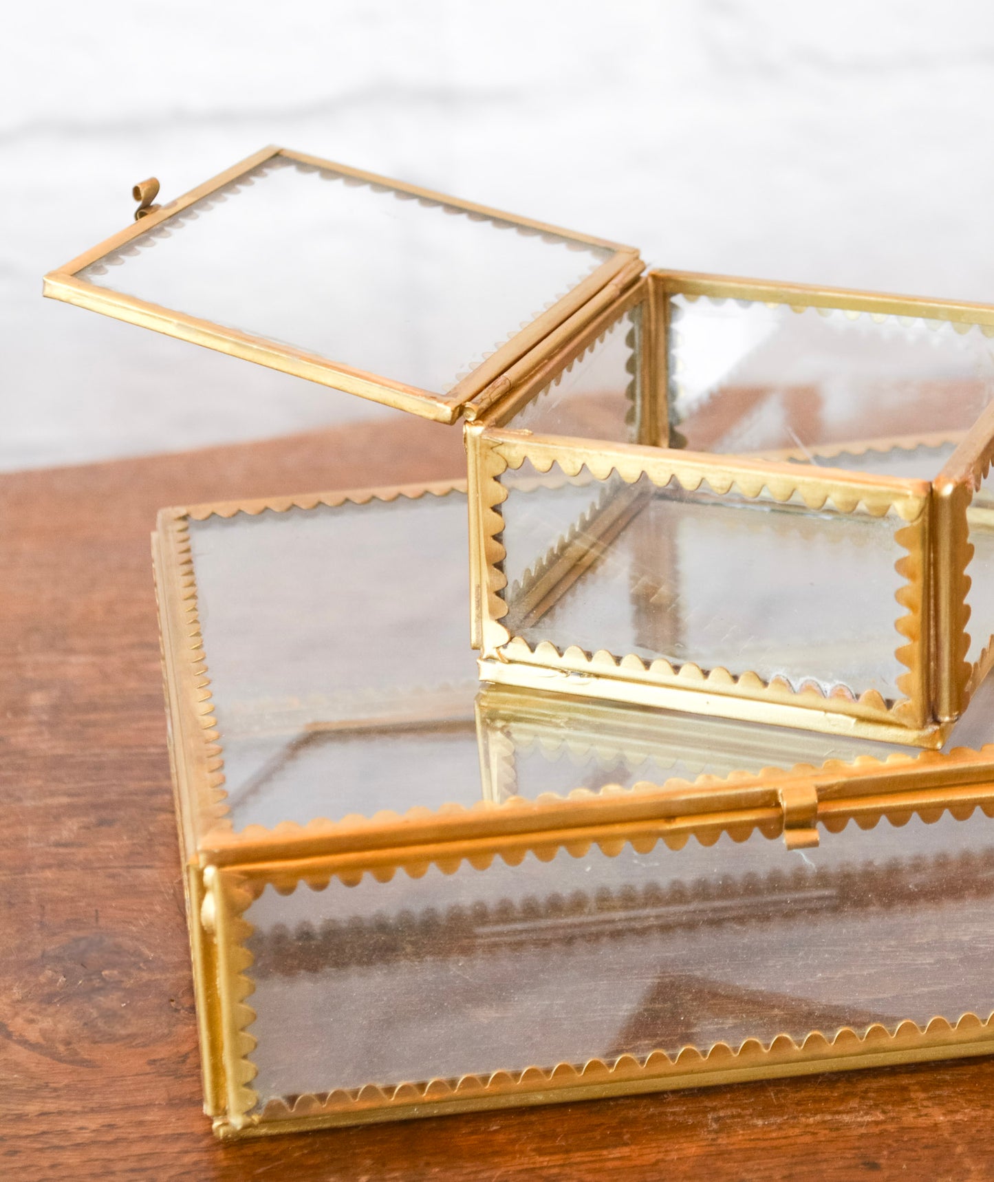 Scalloped Edge Glass Box