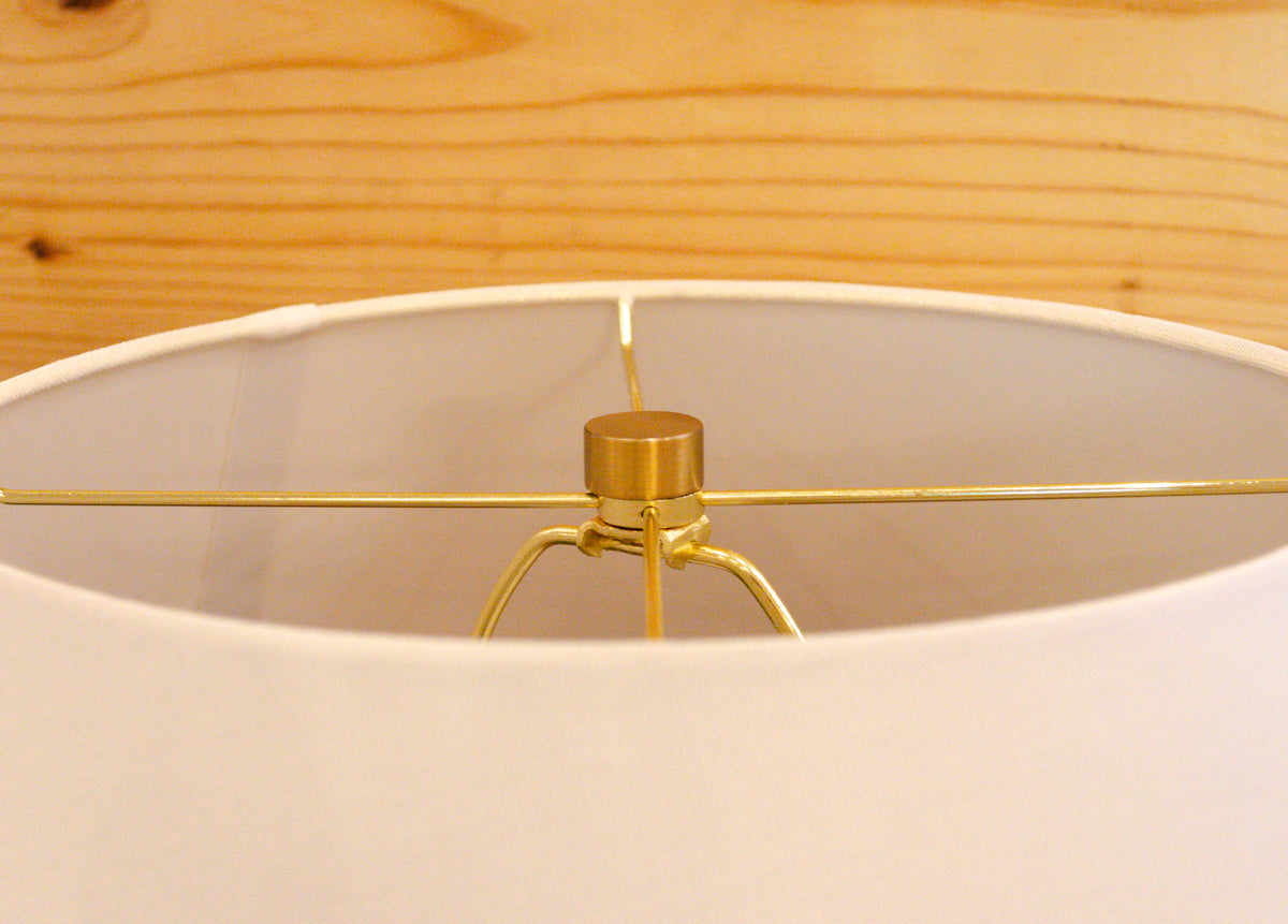 Lin Vintage-Inspired Lamp