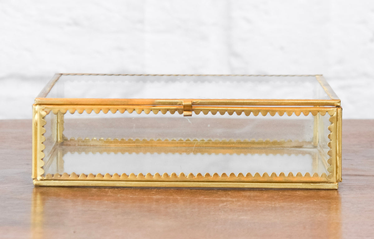 Scalloped Edge Glass Box
