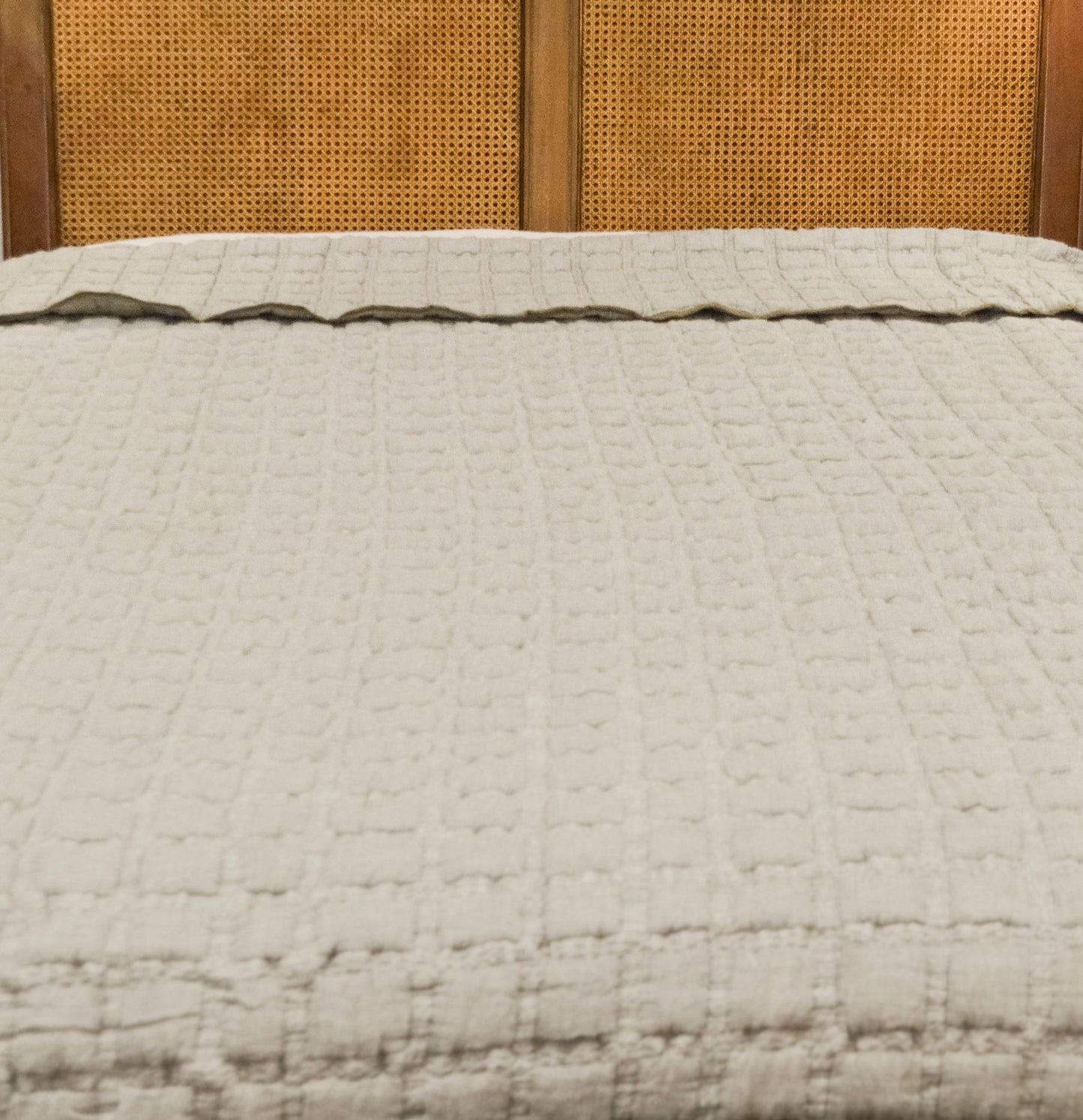 Claudia Bedding Collection