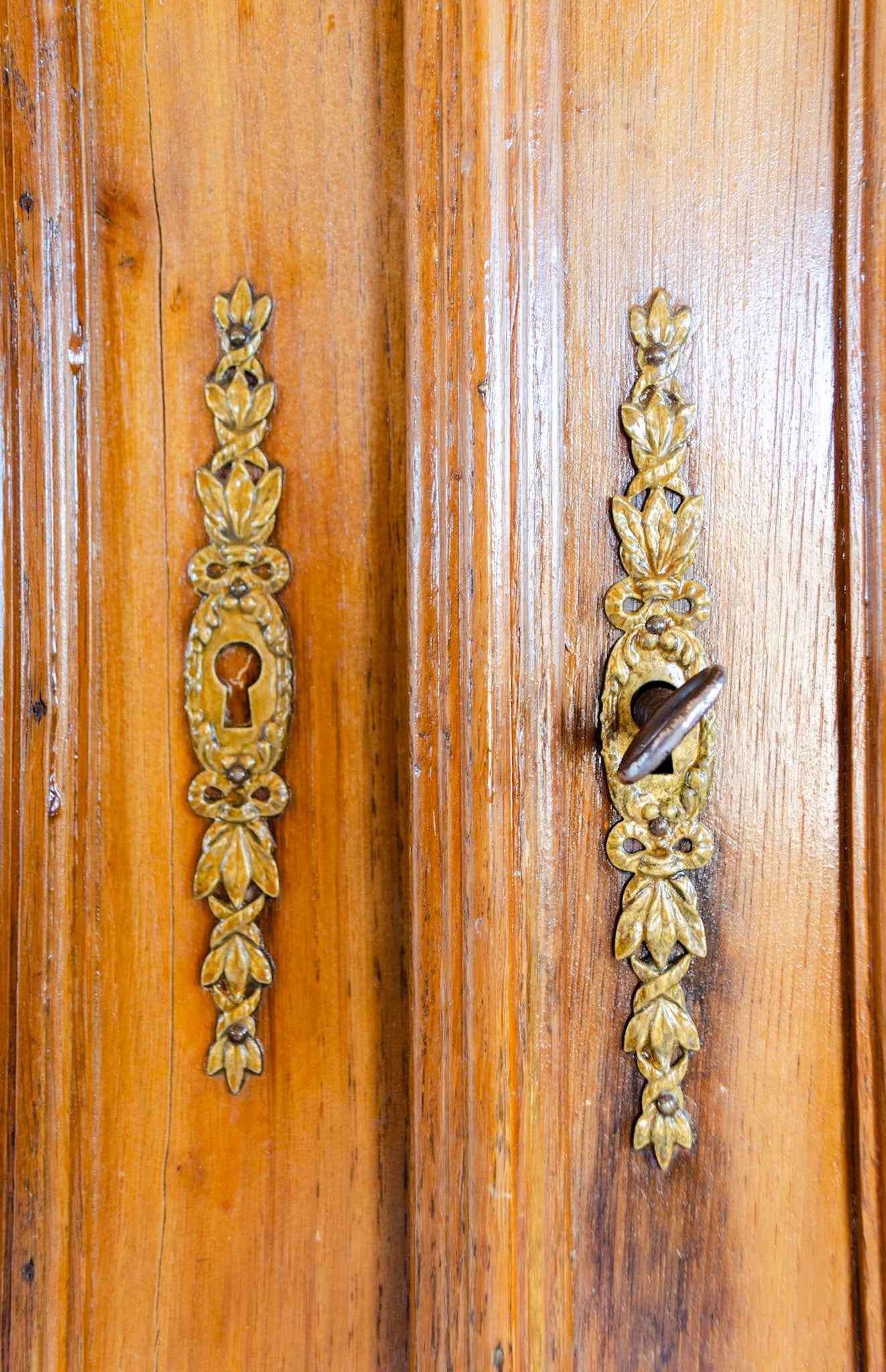 Louis XVI Style Floral Crowned Oak Armoire