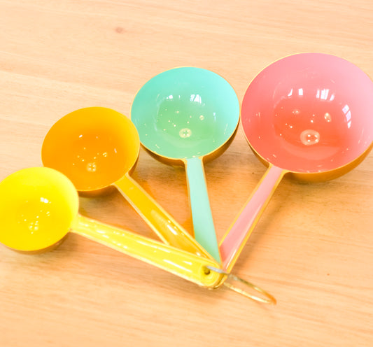 Colorful Enameled & Electroplated Measuring Set