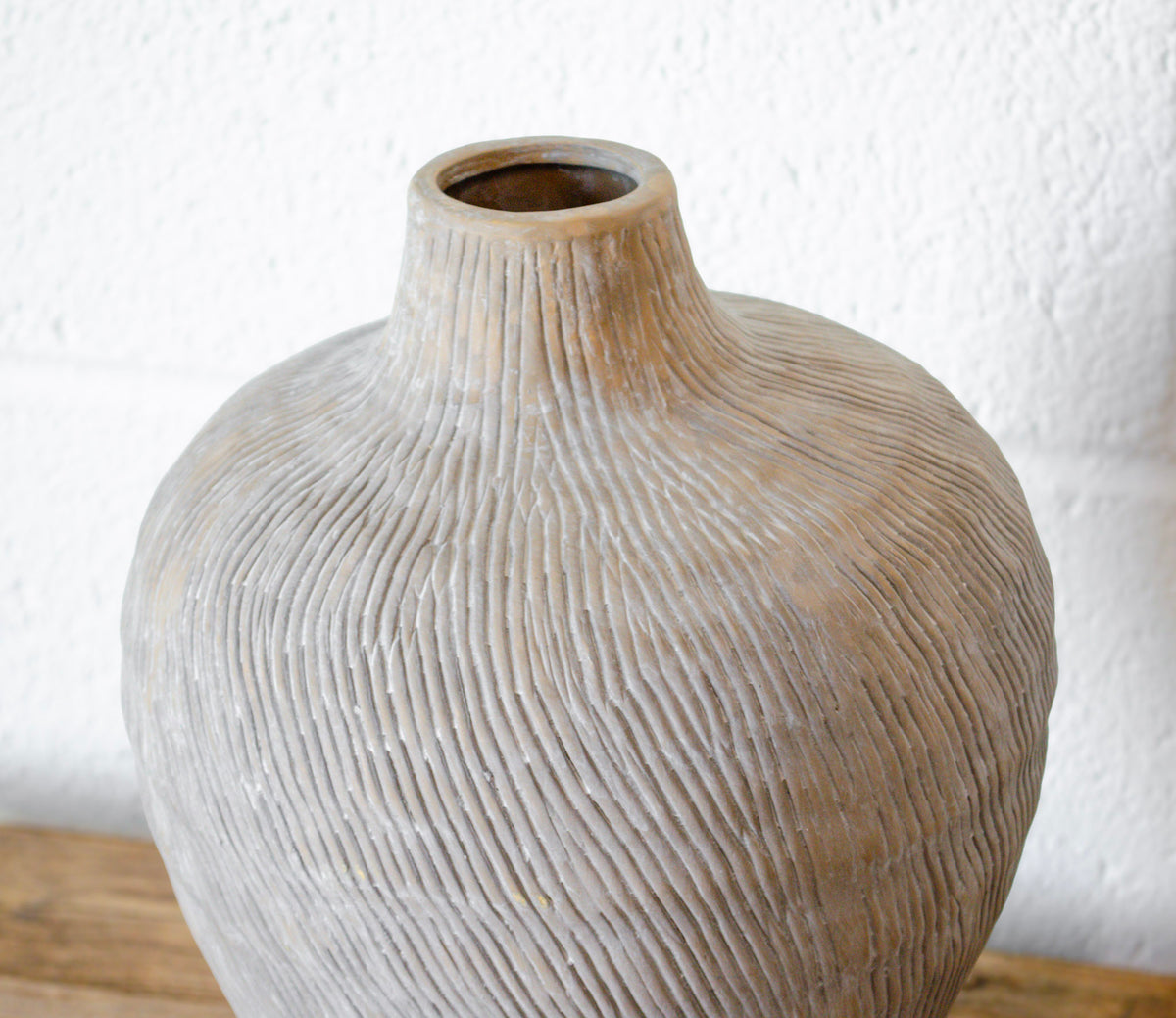 Cassandra Sand Vase